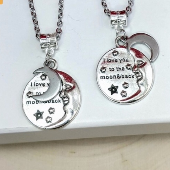 ❤️🌖 “I Love You To The Moon & Back” Pendent 🌖❤️ - Picture 2 of 2